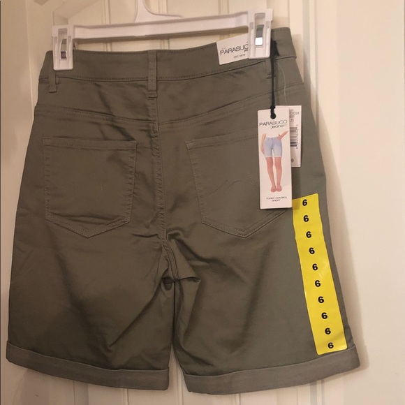 Parasuco Women's Khaki Shorts size 6 - Picture 2 of 3